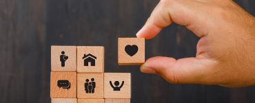 travailleurs non salaries tns comment estimer budget allouer mutuelle sante